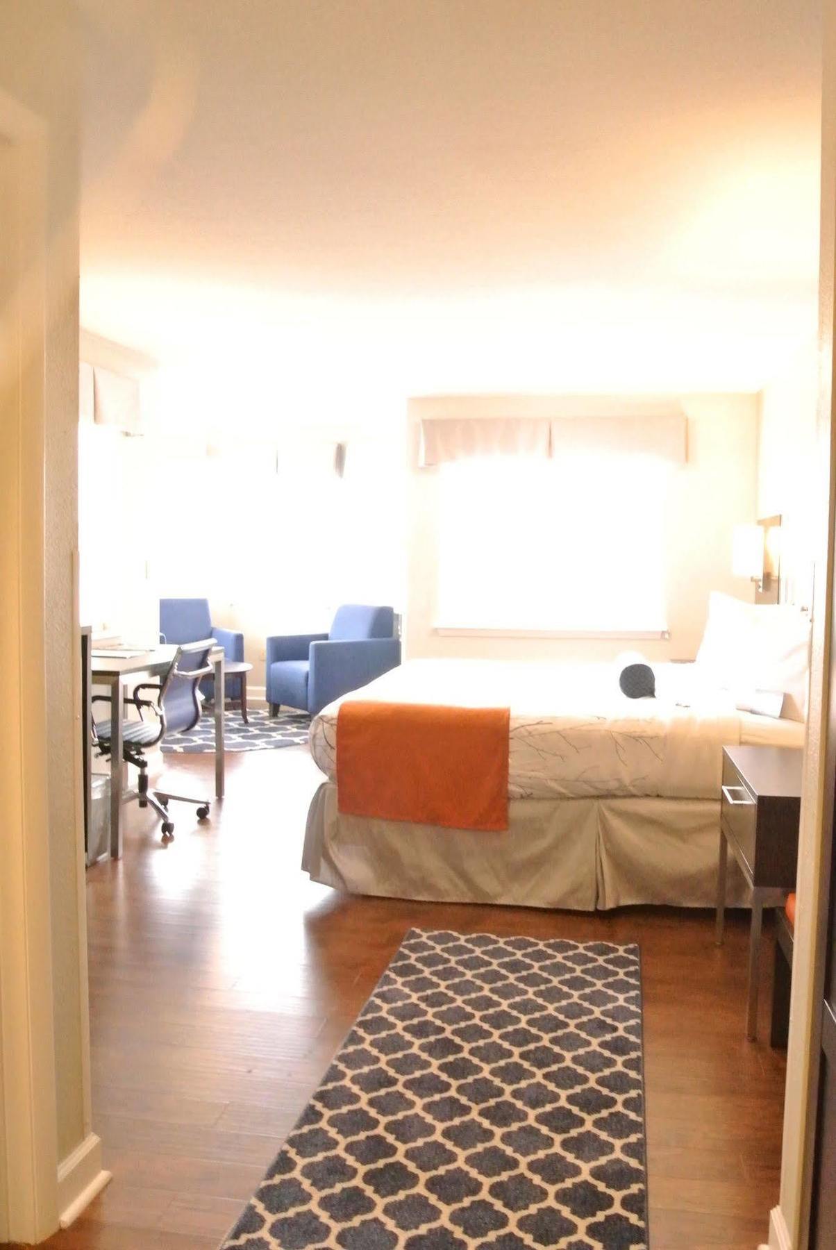 Guesthouse Inn & Suites Lexington Eksteriør bilde