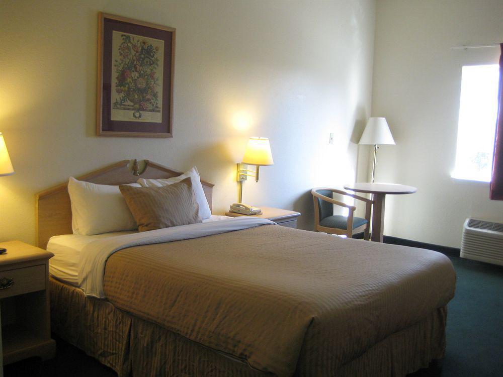 Guesthouse Inn & Suites Lexington Eksteriør bilde